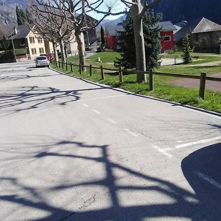 O Pied Des Lacets ! *