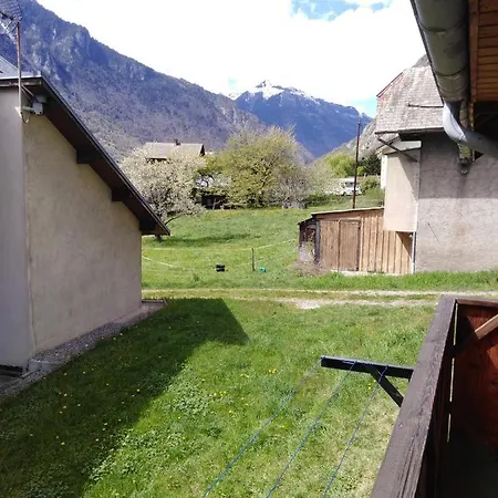 O Pied Des Lacets ! Apartment Montvernier